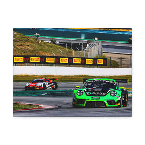 54 Dinamic Porsche 991.2 GT3 R battling with Audi R8